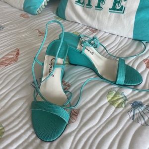 Wedge heel